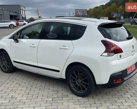 Белый Пежо 3008, объемом двигателя 2 л и пробегом 141 тыс. км за 13600 $, фото 4 на Automoto.ua