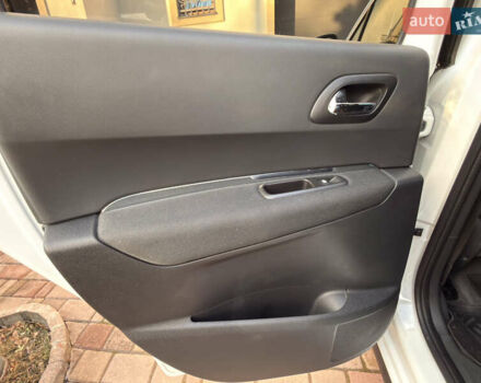 Пежо 3008 2015 у Івано-Франківську на Automoto.ua Білий Пежо 3008, об'ємом двигуна 1.6 л та пробігом 64 тис. км за 13900 $, фото 45 на Automoto.ua