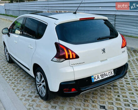 Белый Пежо 3008, объемом двигателя 1.6 л и пробегом 100 тыс. км за 11999 $, фото 3 на Automoto.ua