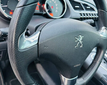 Белый Пежо 3008, объемом двигателя 1.6 л и пробегом 103 тыс. км за 10800 $, фото 11 на Automoto.ua