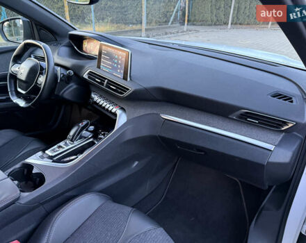 Белый Пежо 3008, объемом двигателя 1.6 л и пробегом 185 тыс. км за 18950 $, фото 66 на Automoto.ua