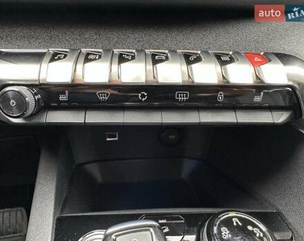 Білий Пежо 3008, об'ємом двигуна 2 л та пробігом 82 тис. км за 23500 $, фото 26 на Automoto.ua