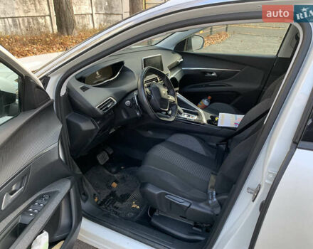 Белый Пежо 3008, объемом двигателя 2 л и пробегом 129 тыс. км за 19900 $, фото 8 на Automoto.ua