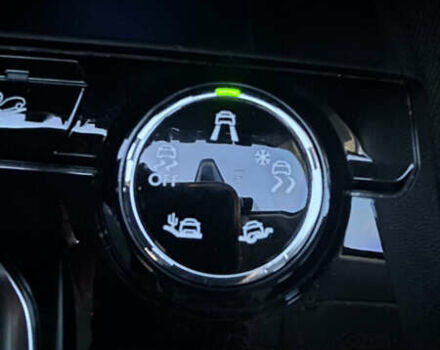 Білий Пежо 3008, об'ємом двигуна 1.56 л та пробігом 127 тис. км за 18900 $, фото 14 на Automoto.ua