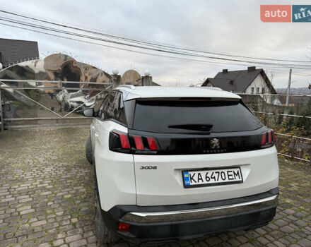 Белый Пежо 3008, объемом двигателя 2 л и пробегом 129 тыс. км за 19900 $, фото 3 на Automoto.ua