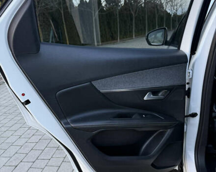 Белый Пежо 3008, объемом двигателя 1.6 л и пробегом 185 тыс. км за 18950 $, фото 72 на Automoto.ua