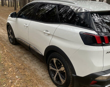 Белый Пежо 3008, объемом двигателя 2 л и пробегом 104 тыс. км за 22000 $, фото 4 на Automoto.ua