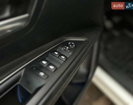 Белый Пежо 3008, объемом двигателя 2 л и пробегом 241 тыс. км за 16174 $, фото 30 на Automoto.ua