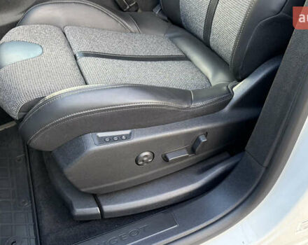 Білий Пежо 3008, об'ємом двигуна 2 л та пробігом 81 тис. км за 22900 $, фото 12 на Automoto.ua