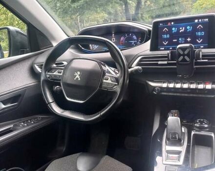 Белый Пежо 3008, объемом двигателя 2 л и пробегом 142 тыс. км за 25500 $, фото 11 на Automoto.ua