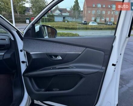 Белый Пежо 3008, объемом двигателя 1.5 л и пробегом 151 тыс. км за 19850 $, фото 14 на Automoto.ua