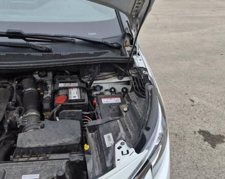 Белый Пежо 3008, объемом двигателя 2 л и пробегом 204 тыс. км за 23600 $, фото 35 на Automoto.ua