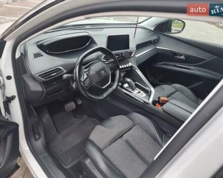 Белый Пежо 3008, объемом двигателя 2 л и пробегом 200 тыс. км за 20500 $, фото 17 на Automoto.ua