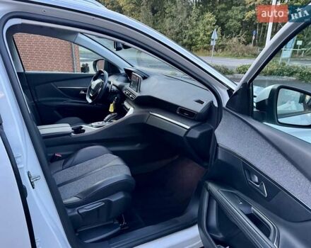 Белый Пежо 3008, объемом двигателя 1.5 л и пробегом 151 тыс. км за 19850 $, фото 11 на Automoto.ua