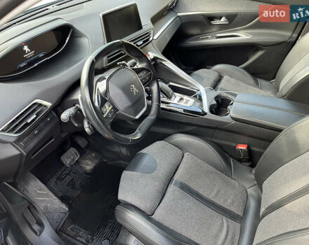 Белый Пежо 3008, объемом двигателя 2 л и пробегом 122 тыс. км за 23500 $, фото 10 на Automoto.ua