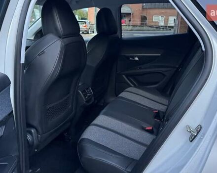 Белый Пежо 3008, объемом двигателя 1.5 л и пробегом 151 тыс. км за 19850 $, фото 18 на Automoto.ua