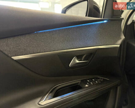 Білий Пежо 3008, об'ємом двигуна 1.5 л та пробігом 136 тис. км за 19900 $, фото 6 на Automoto.ua