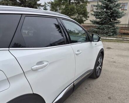 Белый Пежо 3008, объемом двигателя 2 л и пробегом 204 тыс. км за 23600 $, фото 10 на Automoto.ua