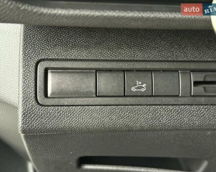 Белый Пежо 3008, объемом двигателя 1.5 л и пробегом 186 тыс. км за 21300 $, фото 43 на Automoto.ua