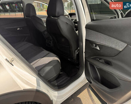 Белый Пежо 3008, объемом двигателя 1.6 л и пробегом 135 тыс. км за 21000 $, фото 33 на Automoto.ua