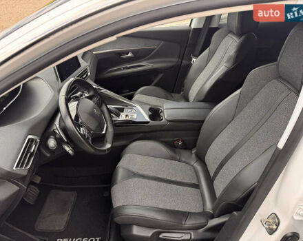 Белый Пежо 3008, объемом двигателя 1.6 л и пробегом 135 тыс. км за 21000 $, фото 48 на Automoto.ua