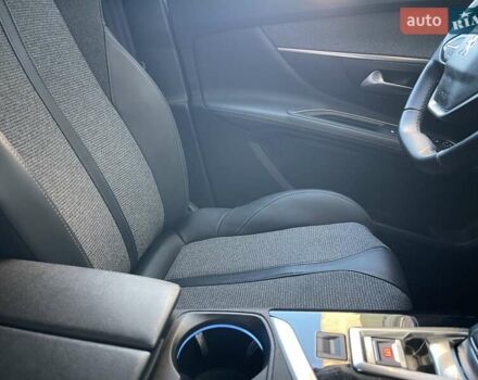 Белый Пежо 3008, объемом двигателя 1.5 л и пробегом 178 тыс. км за 21300 $, фото 63 на Automoto.ua