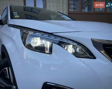 Белый Пежо 3008, объемом двигателя 1.5 л и пробегом 178 тыс. км за 21300 $, фото 2 на Automoto.ua