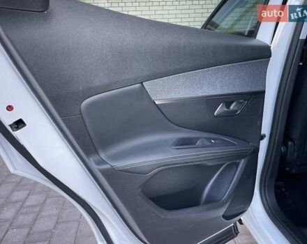 Белый Пежо 3008, объемом двигателя 1.5 л и пробегом 178 тыс. км за 21300 $, фото 50 на Automoto.ua