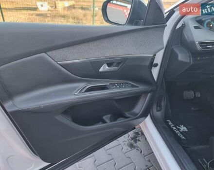 Белый Пежо 3008, объемом двигателя 1.6 л и пробегом 191 тыс. км за 19900 $, фото 46 на Automoto.ua