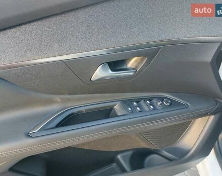 Білий Пежо 3008, об'ємом двигуна 1.5 л та пробігом 155 тис. км за 20750 $, фото 44 на Automoto.ua