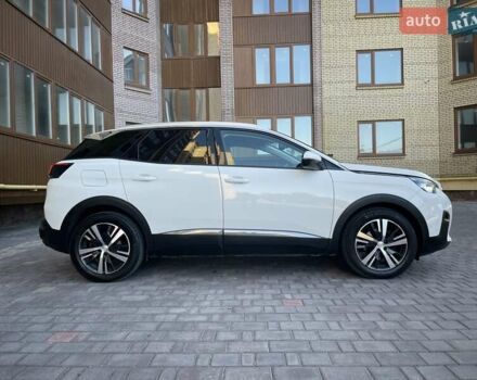 Белый Пежо 3008, объемом двигателя 1.5 л и пробегом 178 тыс. км за 21300 $, фото 5 на Automoto.ua