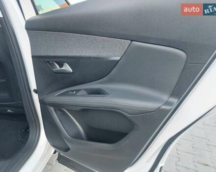 Білий Пежо 3008, об'ємом двигуна 1.5 л та пробігом 155 тис. км за 20750 $, фото 35 на Automoto.ua