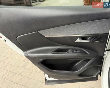 Белый Пежо 3008, объемом двигателя 1.5 л и пробегом 186 тыс. км за 21300 $, фото 82 на Automoto.ua