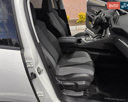 Белый Пежо 3008, объемом двигателя 1.6 л и пробегом 135 тыс. км за 21000 $, фото 10 на Automoto.ua