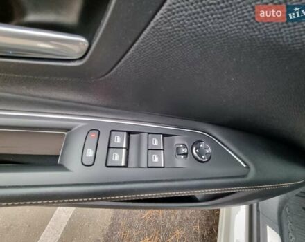 Белый Пежо 3008, объемом двигателя 2 л и пробегом 121 тыс. км за 26000 $, фото 19 на Automoto.ua