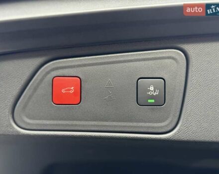 Белый Пежо 3008, объемом двигателя 2 л и пробегом 38 тыс. км за 29999 $, фото 59 на Automoto.ua