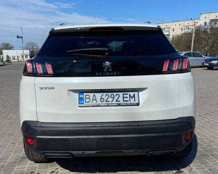 Белый Пежо 3008, объемом двигателя 2 л и пробегом 60 тыс. км за 28100 $, фото 3 на Automoto.ua