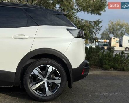 Белый Пежо 3008, объемом двигателя 2 л и пробегом 38 тыс. км за 29999 $, фото 10 на Automoto.ua