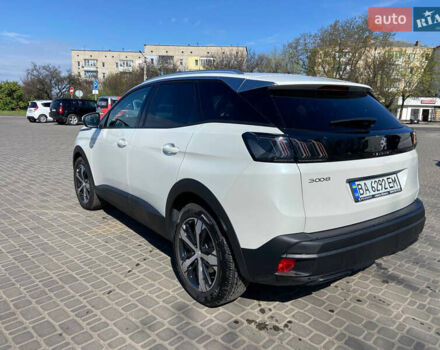 Белый Пежо 3008, объемом двигателя 2 л и пробегом 60 тыс. км за 28100 $, фото 2 на Automoto.ua