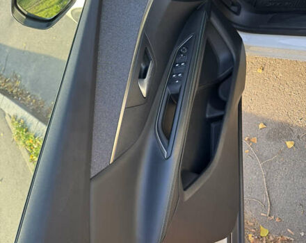 Белый Пежо 3008, объемом двигателя 2 л и пробегом 80 тыс. км за 29000 $, фото 10 на Automoto.ua