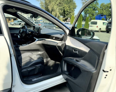 Белый Пежо 3008, объемом двигателя 2 л и пробегом 60 тыс. км за 32000 $, фото 7 на Automoto.ua