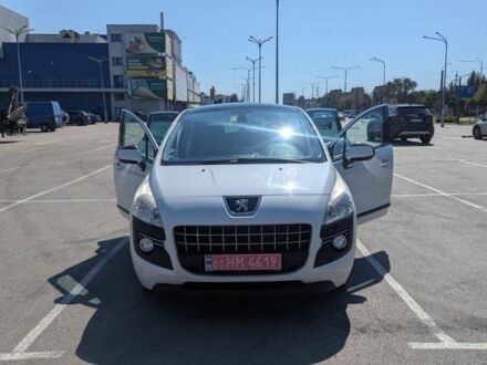 Пежо 3008 2010 у Дніпро (Дніпропетровську) на Automoto.ua Білий Пежо 3008, об'ємом двигуна 2 л та пробігом 224 тис. км за 10100 $, фото 1 на Automoto.ua