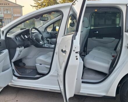 Белый Пежо 3008, объемом двигателя 0 л и пробегом 230 тыс. км за 9500 $, фото 1 на Automoto.ua
