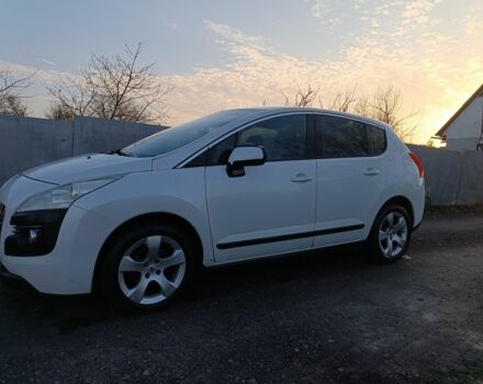 Белый Пежо 3008, объемом двигателя 1.6 л и пробегом 299 тыс. км за 8300 $, фото 1 на Automoto.ua