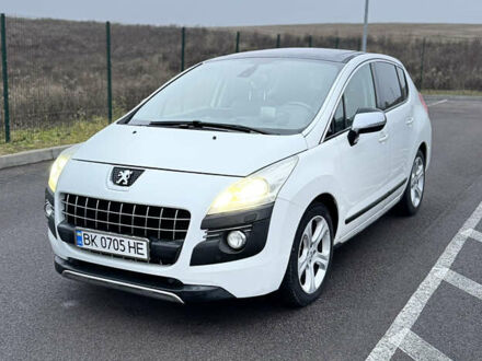 Білий Пежо 3008, об'ємом двигуна 2 л та пробігом 220 тис. км за 10300 $, фото 1 на Automoto.ua