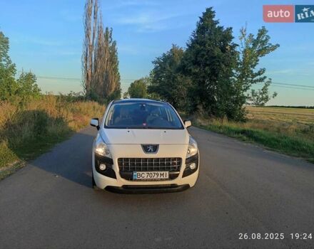 Белый Пежо 3008, объемом двигателя 1.56 л и пробегом 237 тыс. км за 8300 $, фото 1 на Automoto.ua