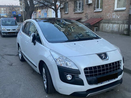 Пежо 3008 2012 у Києві на Automoto.ua Білий Пежо 3008, об'ємом двигуна 1.6 л та пробігом 91 тис. км за 11500 $, фото 1 на Automoto.ua