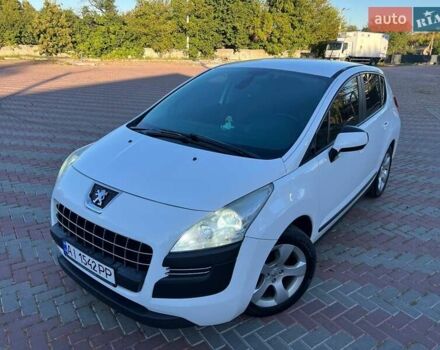 Белый Пежо 3008, объемом двигателя 1.56 л и пробегом 244 тыс. км за 8500 $, фото 1 на Automoto.ua