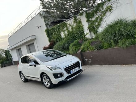 Белый Пежо 3008, объемом двигателя 1.6 л и пробегом 95 тыс. км за 11800 $, фото 1 на Automoto.ua