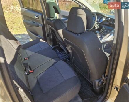 Бежевый Пежо 3008, объемом двигателя 1.6 л и пробегом 271 тыс. км за 7899 $, фото 11 на Automoto.ua